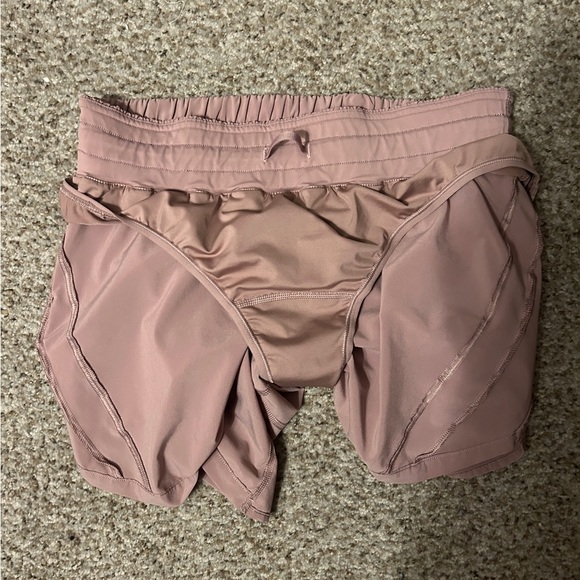 Lululemon track that shorts - Picture 6 of 11